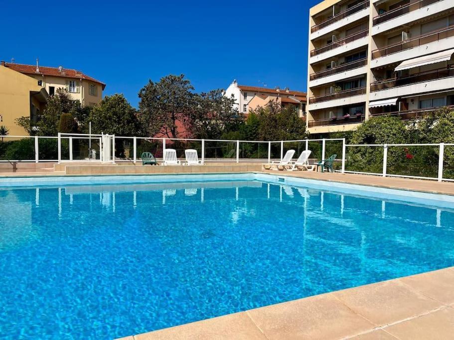 New Apartment With Swimming Pool Beaulieu-sur-Mer Buitenkant foto